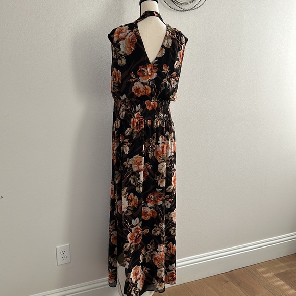 WHBM| Terrace & Black Floral Tiger Tie-Neck Maxi Dress, size M. - Picture 6 of 6